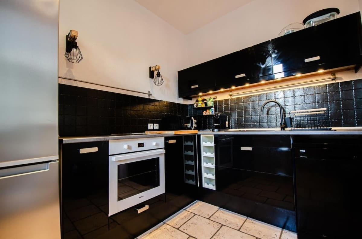 Casamea - Apt Spacieux, Clim, Famille & Cabane Аяччо Экстерьер фото